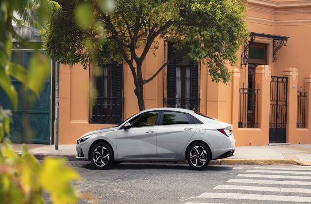 elantra-cn7-02